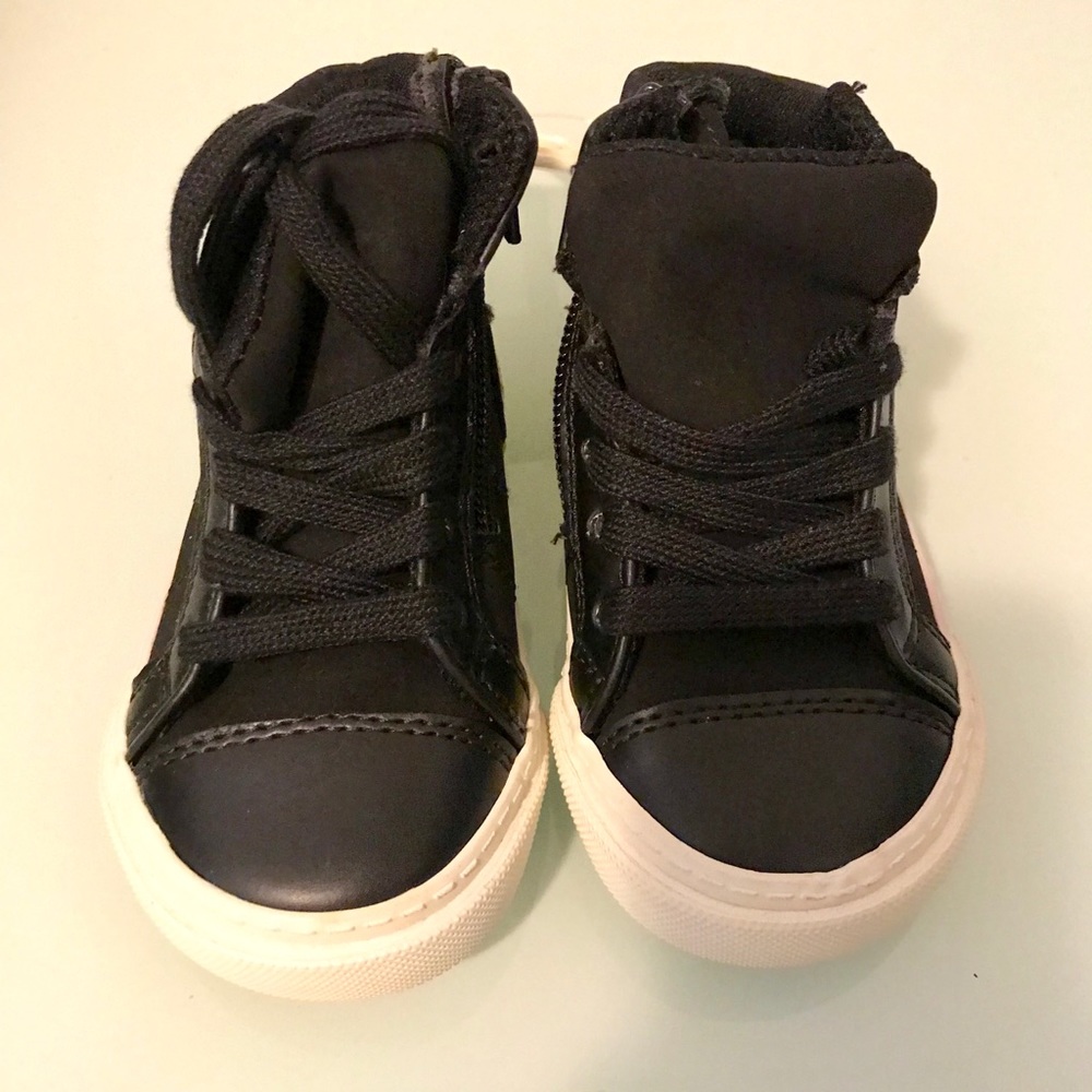 Black NWOT baby Gap high tops